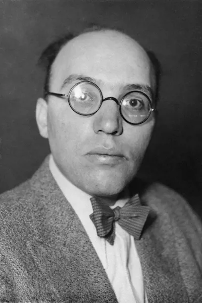 Photographic portrait of Kurt Weill in 1932
